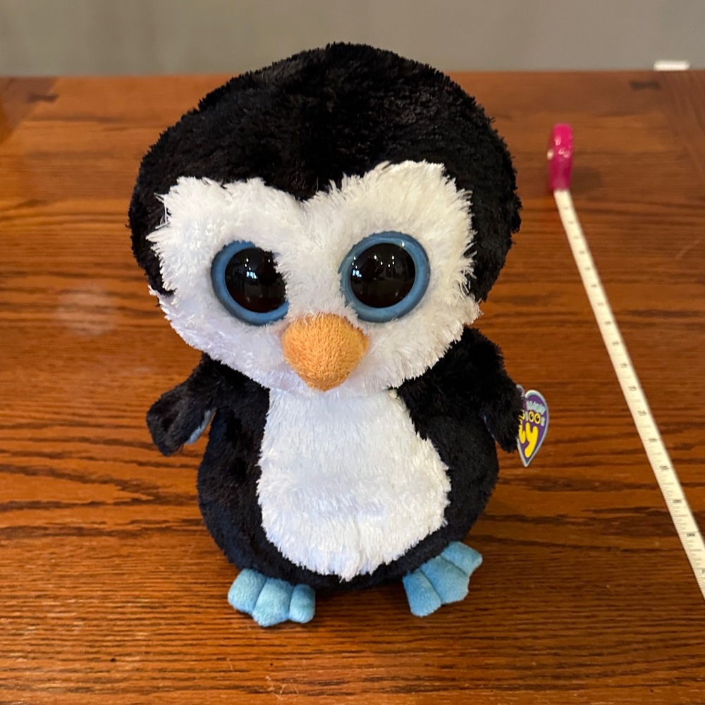 Ty Beanie Boo stuffed animal penguin named waddles with tags